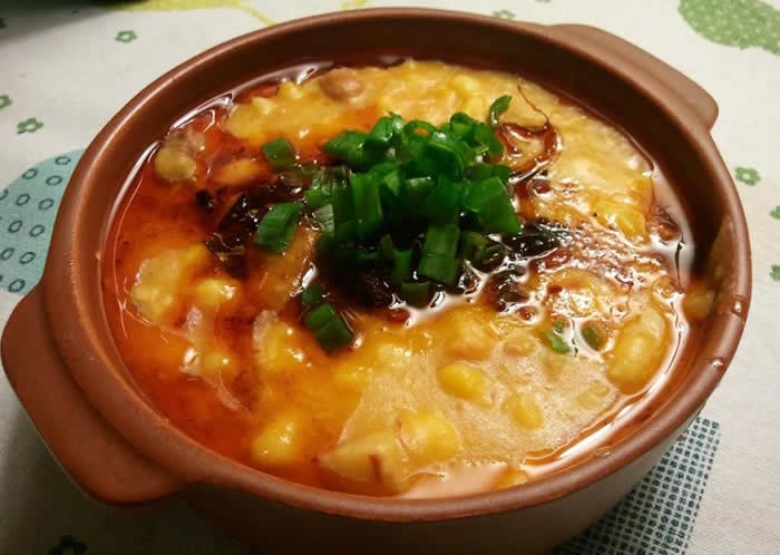 Locro criollo argentino